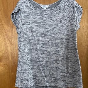 Cap sleeve blouse with back detail